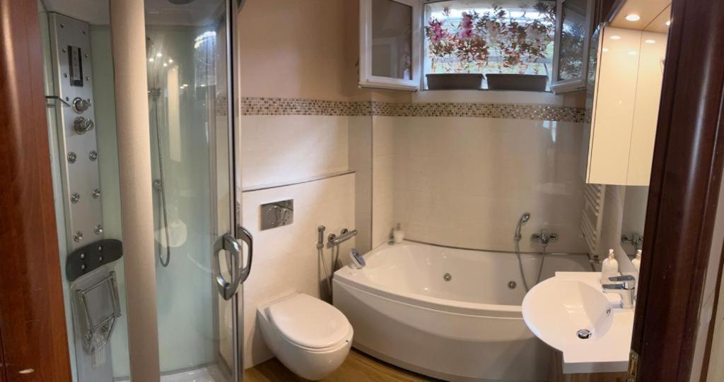 Bellaria Casa Indipendente-Giardino Privato-Free Parking-Wifi-Strategic Location 5 Terre-Portofino Apartment